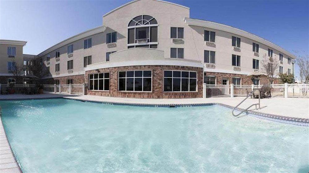 Holiday Inn Express Hotel & Suites Eagle Pass By Ihg Exterior photo