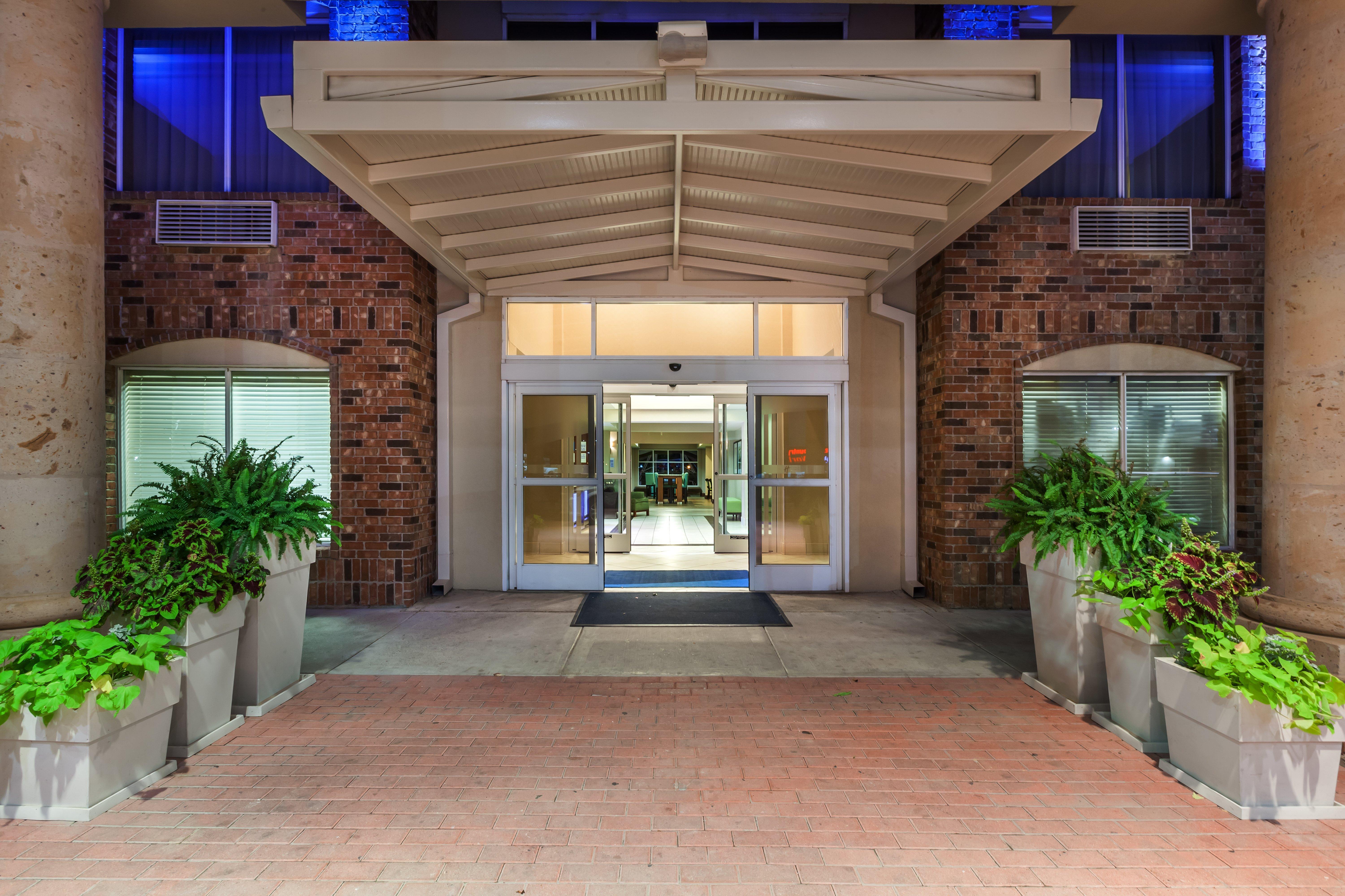 Holiday Inn Express Hotel & Suites Eagle Pass By Ihg Exterior photo