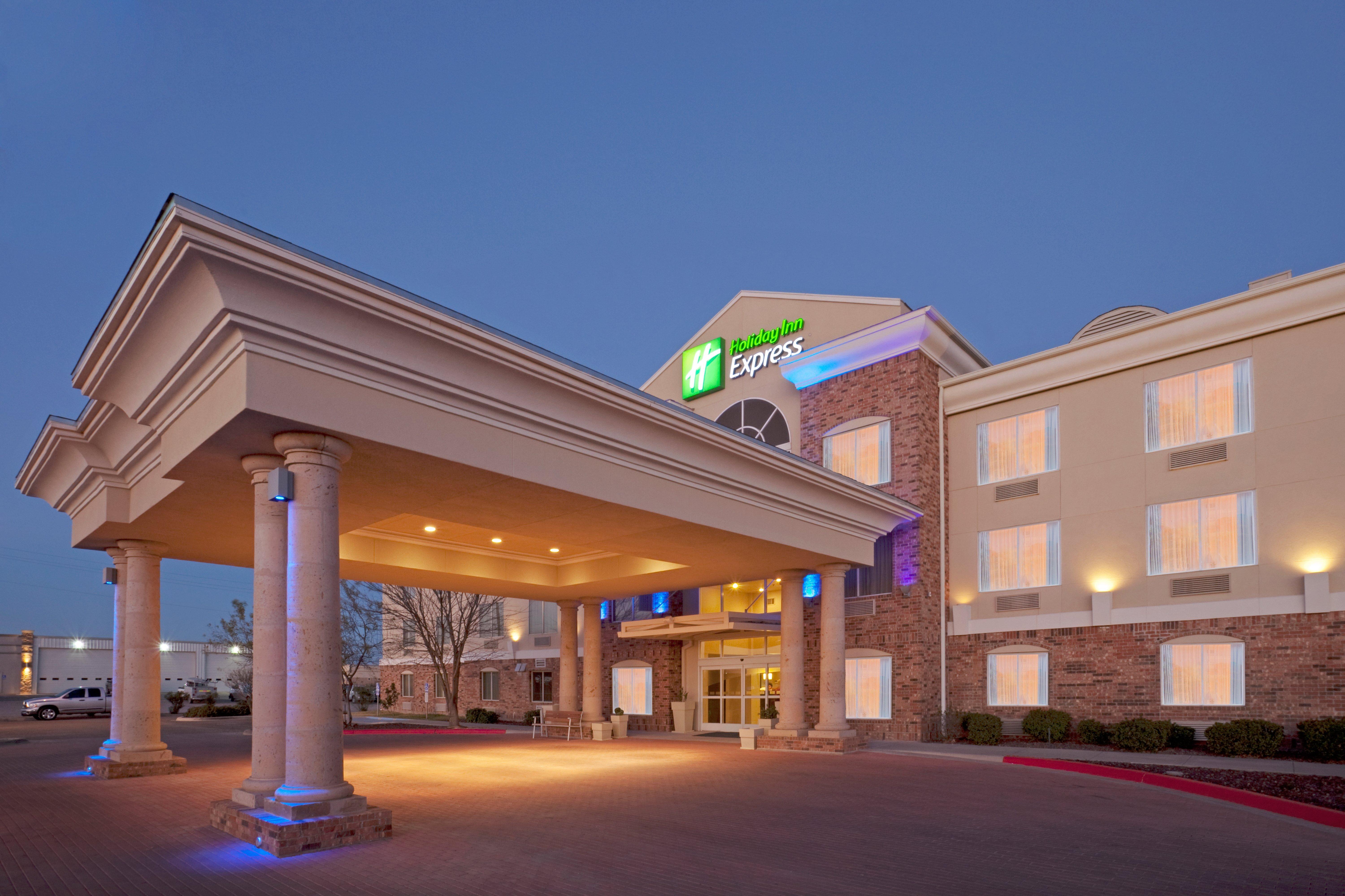 Holiday Inn Express Hotel & Suites Eagle Pass By Ihg Exterior photo