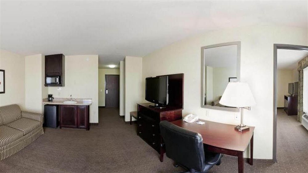 Holiday Inn Express Hotel & Suites Eagle Pass By Ihg Exterior photo